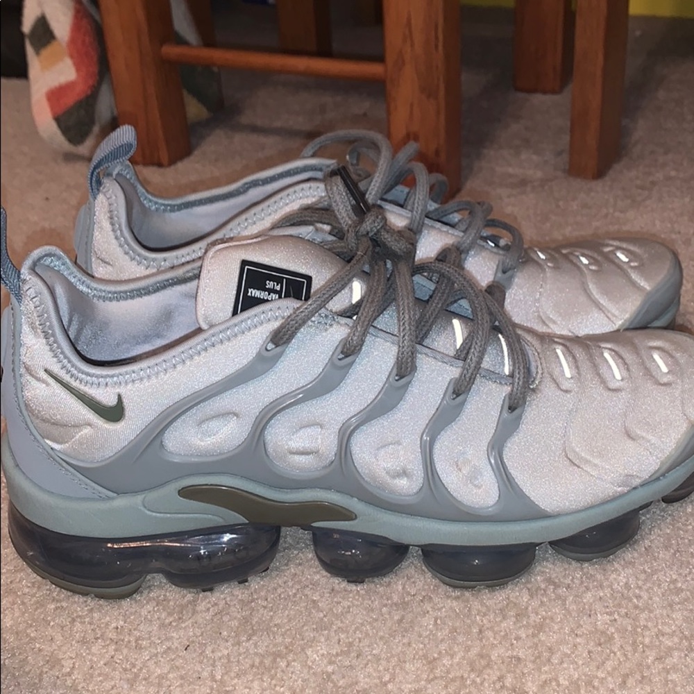 Women’s Nike air vapor ax plus